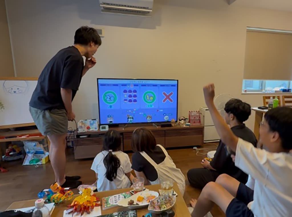 子どもたちと、部のメンバーでゲーム対決