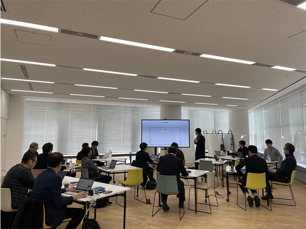 ブレストで発散したものを収束させて、<br />参加者全員で意思統一