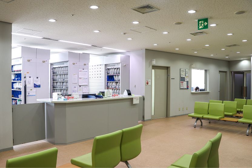 「電通健康管理センター」受付