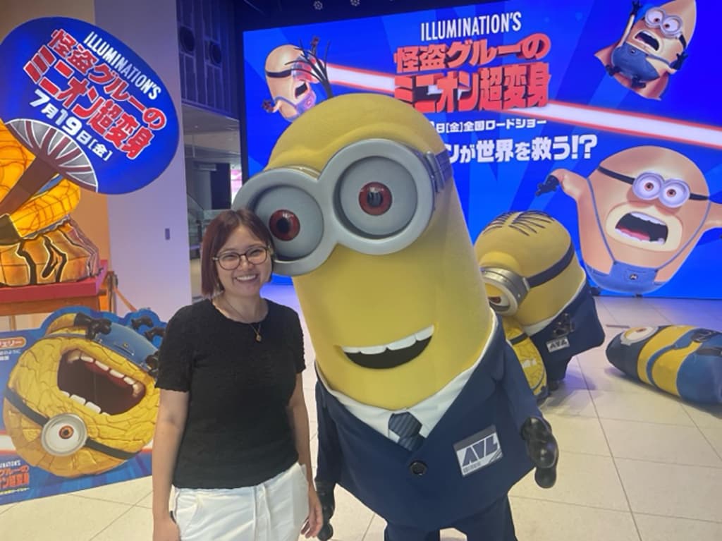 担当作品のイベントで着ぐるみとパシャリ