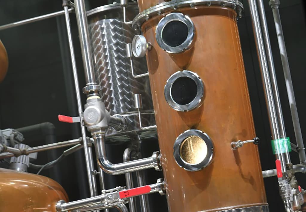 最近のマイブームはクラフトジン。<br />自宅に北は北海道、南は沖縄まで全国各地の<br />クラフトジンを多数集めています。<br />写真は大好きな蒸留所での1枚